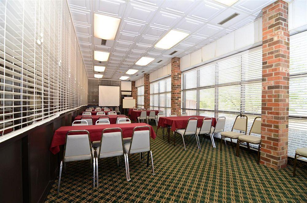 Clarion Pointe Bloomington-Normal Near I-55 And University Business bild