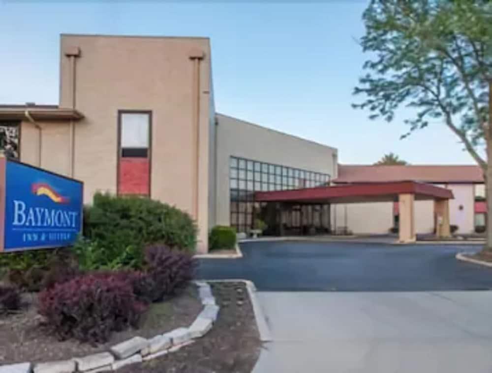Clarion Pointe Bloomington-Normal Near I-55 And University Exteriör bild