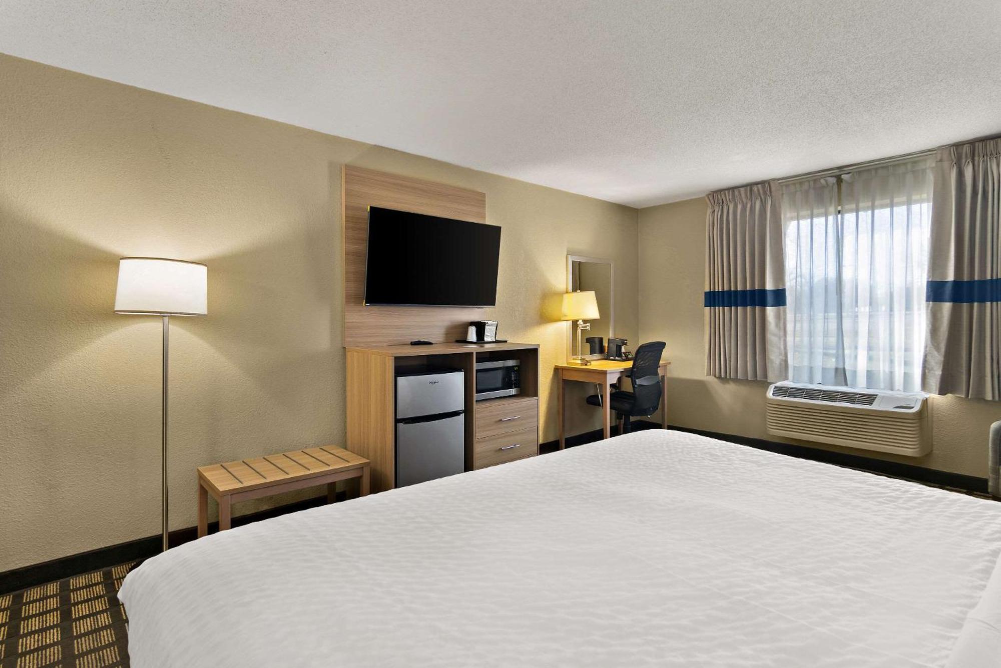 Clarion Pointe Bloomington-Normal Near I-55 And University Exteriör bild