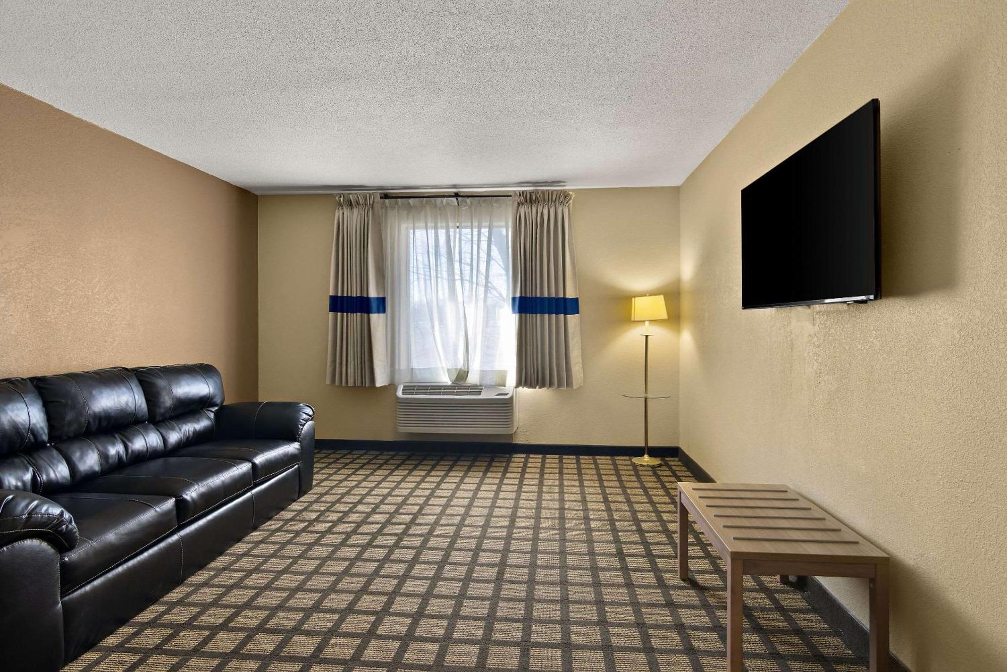 Clarion Pointe Bloomington-Normal Near I-55 And University Exteriör bild