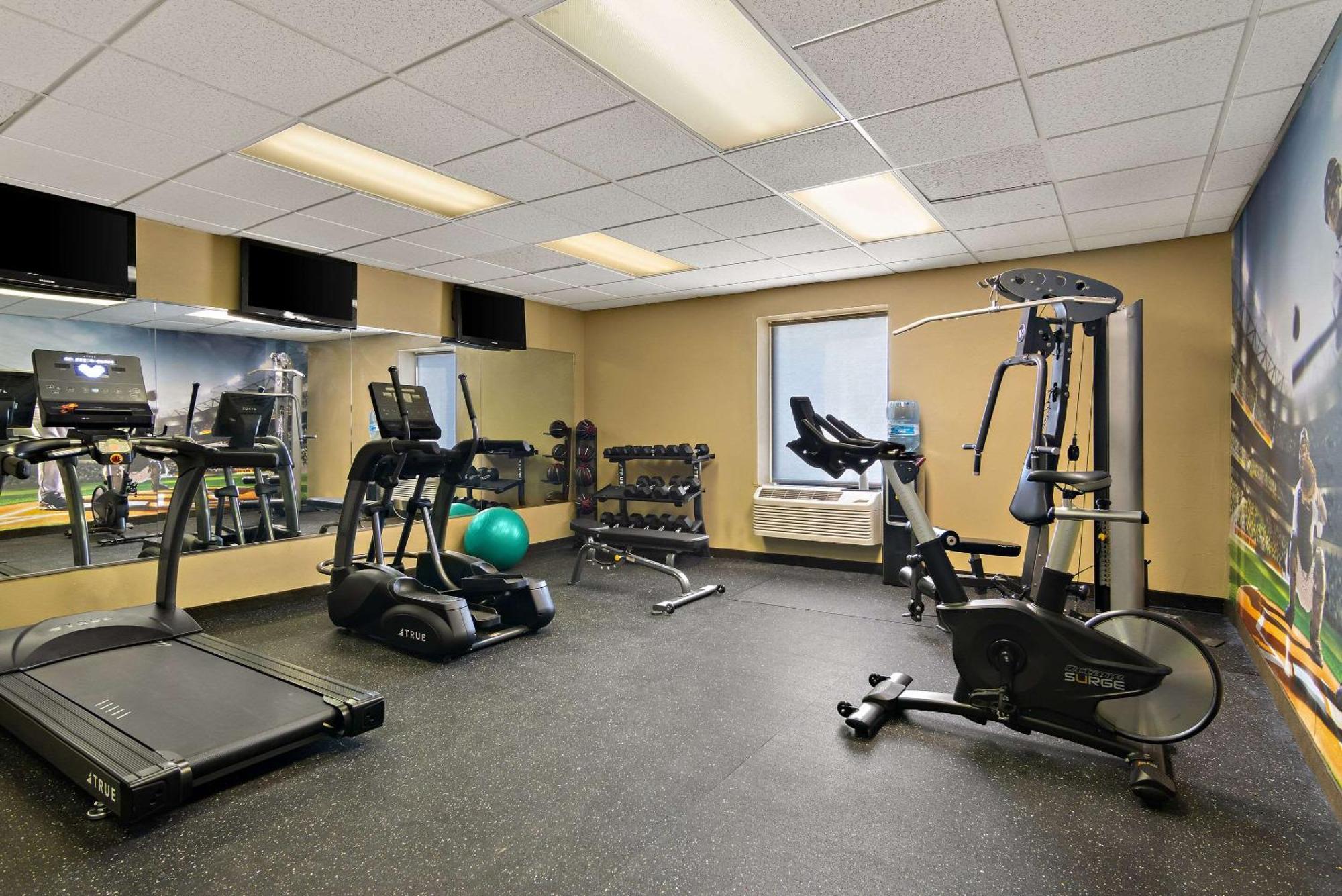 Clarion Pointe Bloomington-Normal Near I-55 And University Exteriör bild