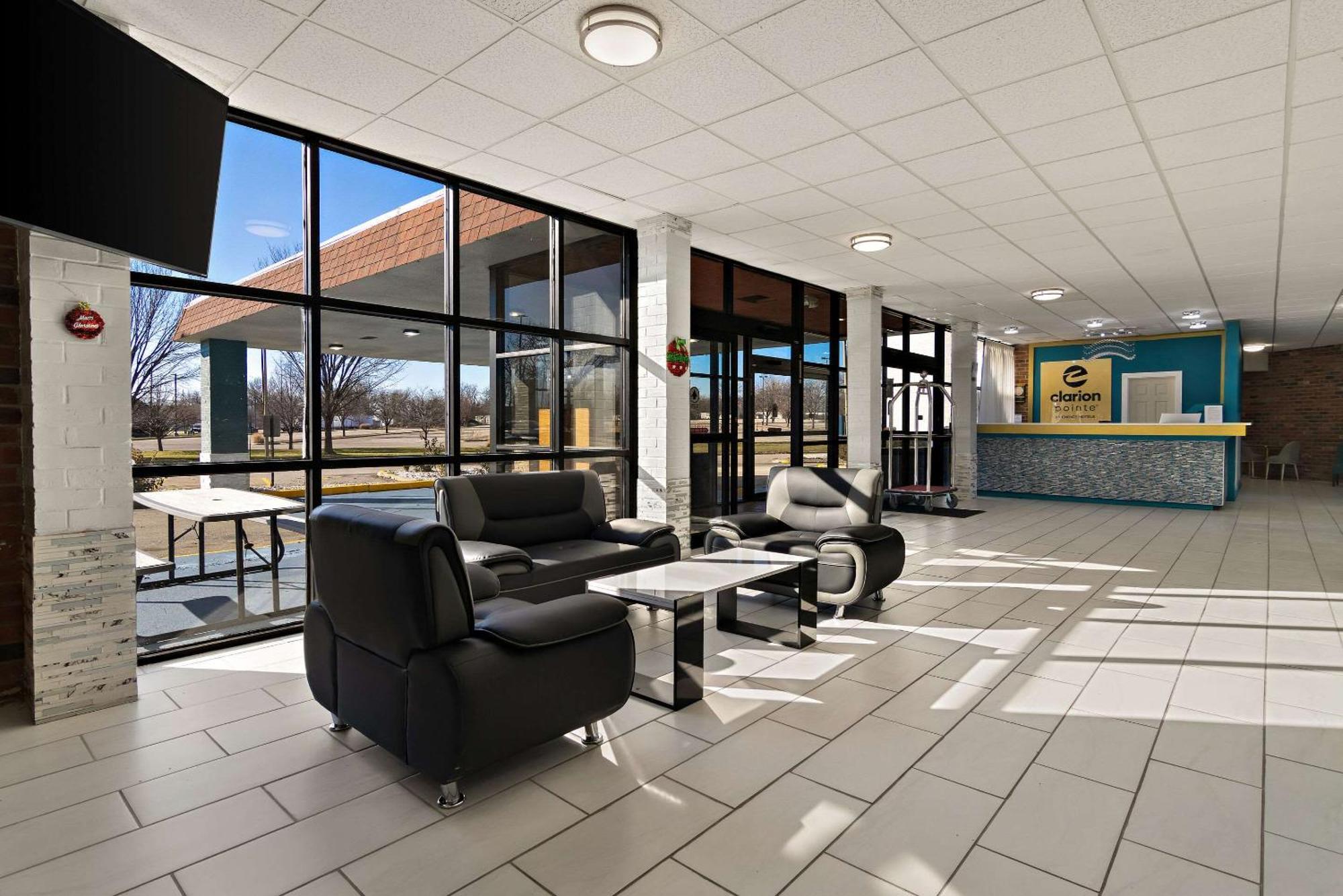 Clarion Pointe Bloomington-Normal Near I-55 And University Exteriör bild